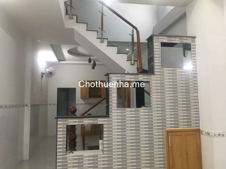 Nguyên căn Nguyễn Duy Trinh, Quận 9 cần cho thuê nhà 210m2, 4 tầng, giá 13 triệu/tháng