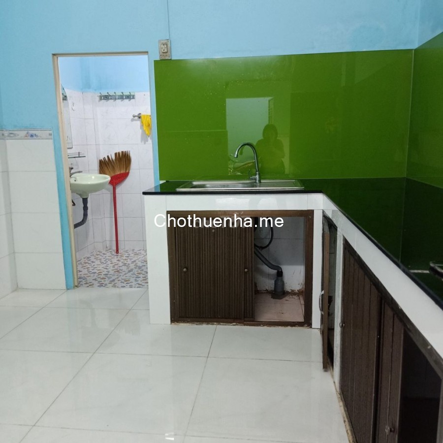 Cho thuê nhà khu dân trí cao, dt 46m2, 2 pn, giá 7.5 triệu/tháng, hẻm Lê Văn Lương, Quận 7