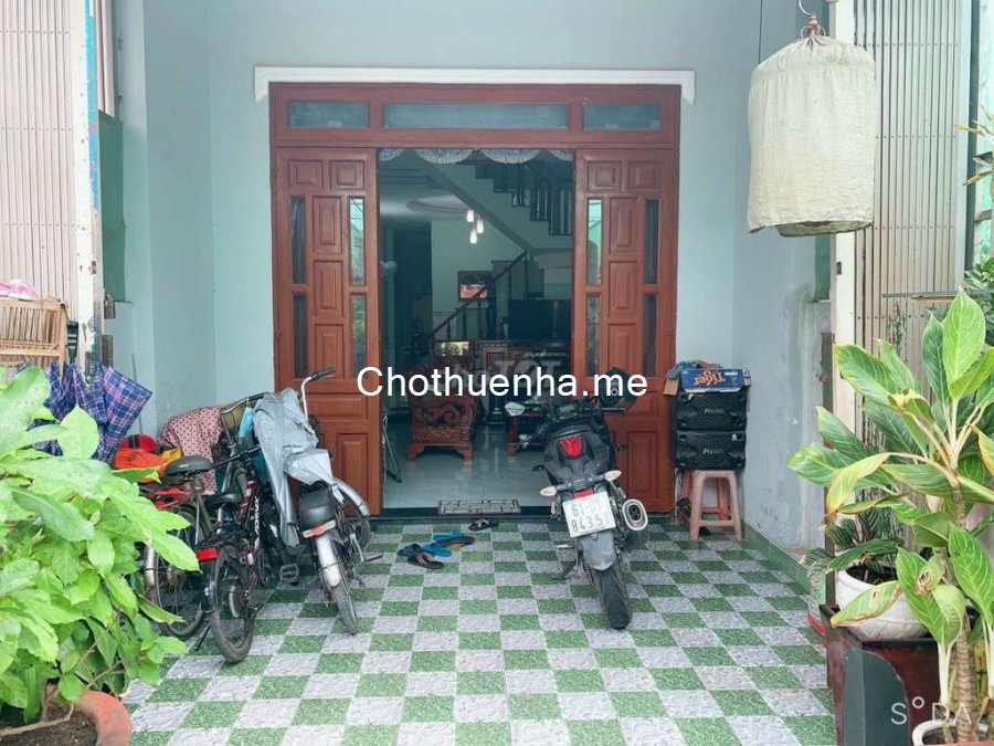 Mình có nhà rộng 80m2, đúc kiên cố, giá 6 triệu/tháng, hẻm Hà Huy Giáp, Quận 12