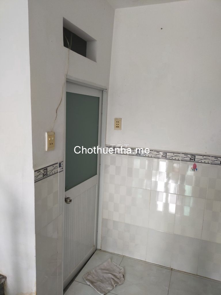 Chủ cho thuê nhà 2 tầng đúc, giá 6 triệu/tháng, đt 25m2, hẻm 15/47 đường số 6, Thủ Đức