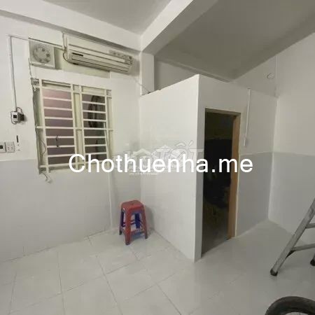 Có nhà hẻm 687 Lạc Long Quân, Tân Bình cần cho thuê nhà 20m2, có gác, giá 4.5 triệu