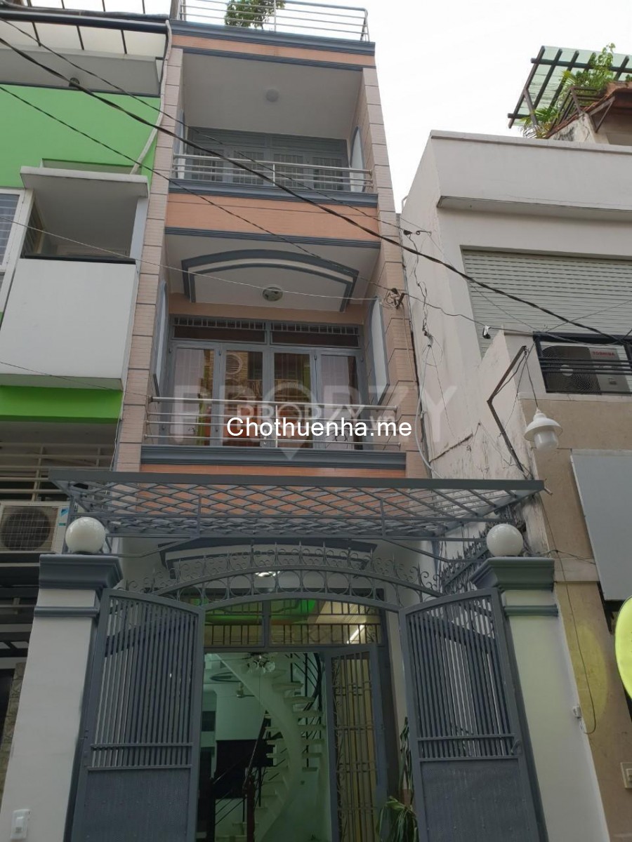 Nhà nguyên căn hẻm xe hơi 4PN có ban công thoáng phường 14 Huỳnh Văn Bánh