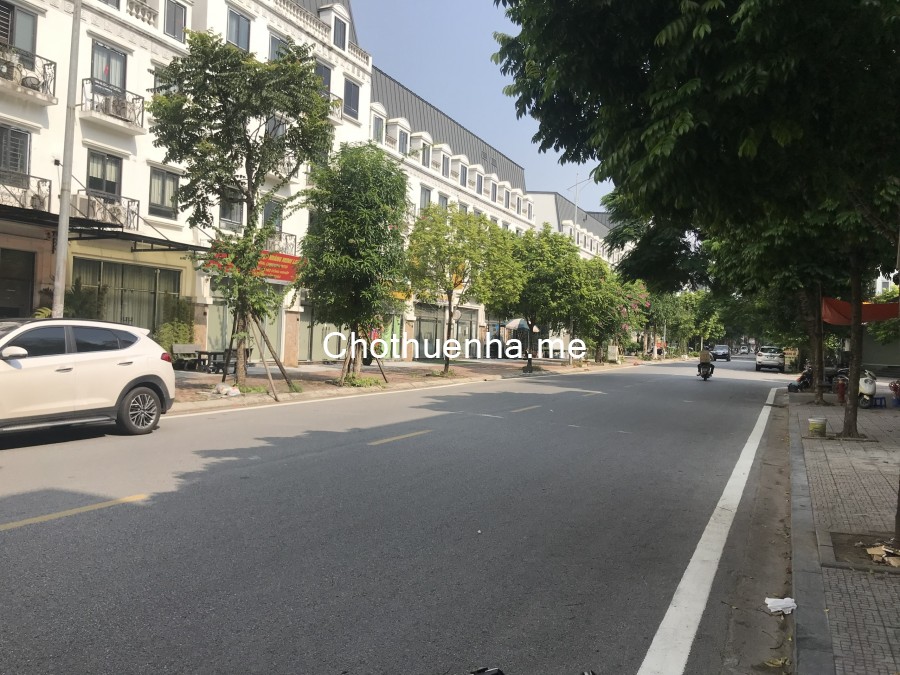 Cho thuê nhà liền kề 4 tầng mặt đường Khu đô thị Văn Phú