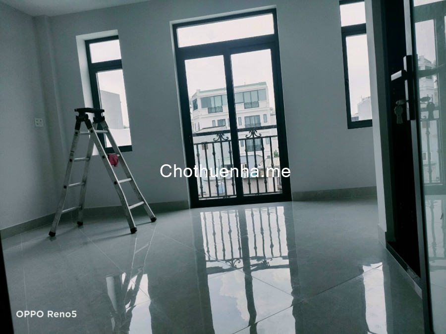 Nhà mới xây Dương Quảng Hàm P5 Gò Vấp 5pn 5wc.