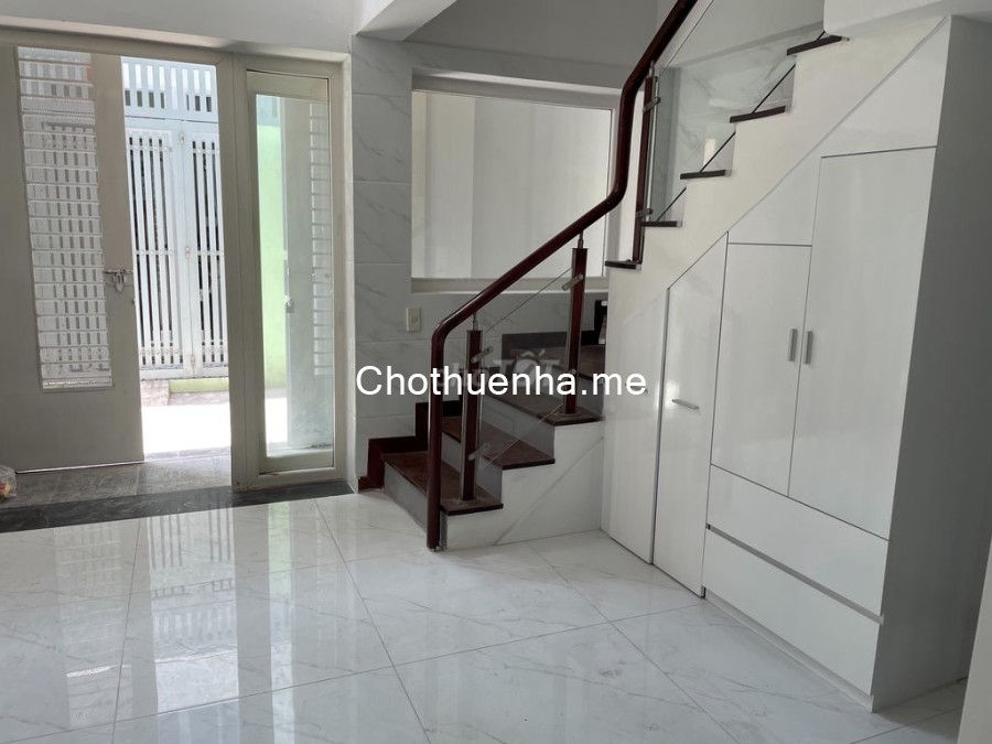 Cho thuê nhà hẻm Xô Viết Nghệ Tĩnh, Bình Thạnh, dtsd 40m2, 3 tầng giá 17 triệu/tháng
