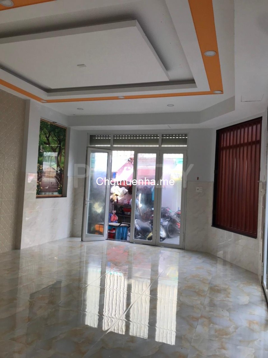 Cho thuê nhà nguyên căn hẻm sầm uất - tiện kinh doanh, P9 Tân Bình
