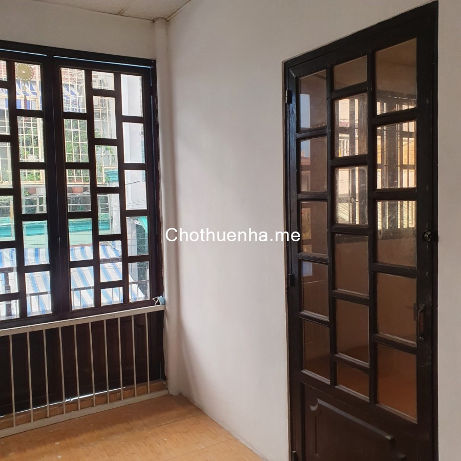 Cho thuê nhà nguyên căn HXH Quận Bình Tân (DT sàn 89m2, 1 trệt + 1 lầu, 2PN + 2WC), giá 5tr/tháng