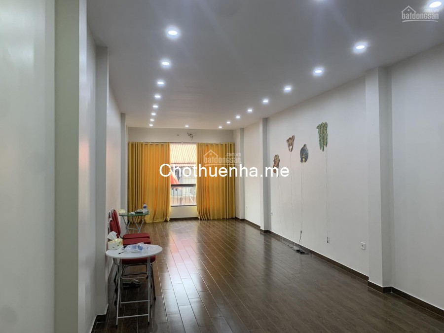 Cho thuê nhà giá rẻ tại Giang Văn Minh, 45m2 x 5T, đầy đủ nội thất, 13tr/tháng