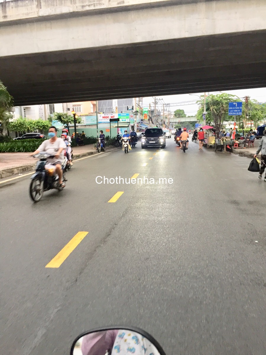 Cho thuê nhà mặt tiền 6 lầu mới xây 100% có thang máy giá bán 30 triệu/tháng