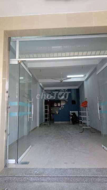 Cần cho thuê nhà Cách Mạng Tháng Tám, Tân Bình, dtsd 80m2, 2 pn, giá 13 triệu/tháng