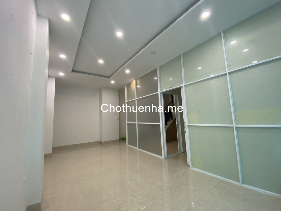 Nhà cho thuê đường Út Tịch, P4, Tân Bình. 5x18m trệt 3 lầu, 6 phòng có WC riêng