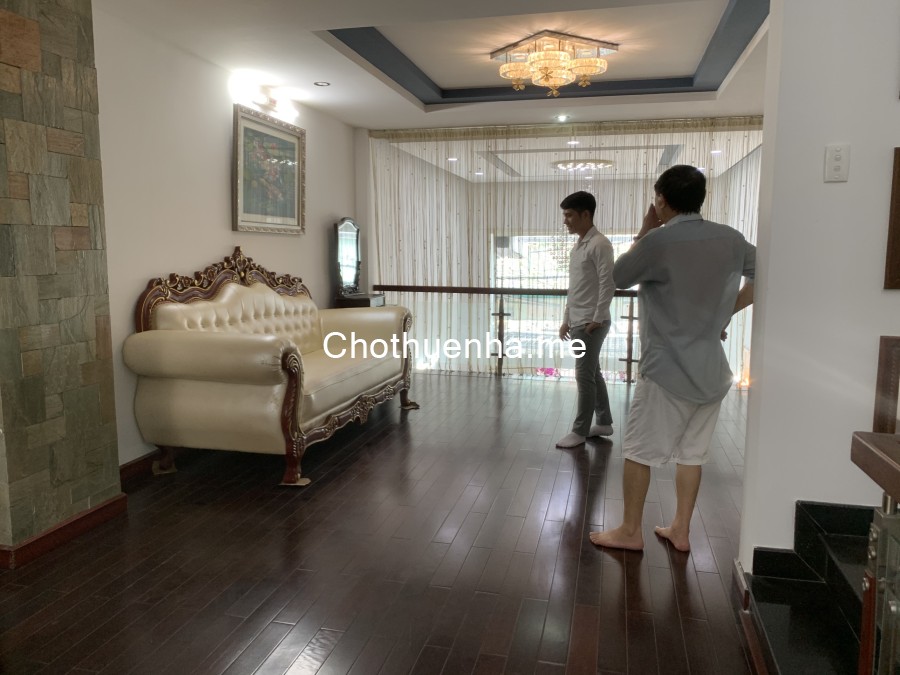 Cho thuê nhà nguyên căn Huỳnh Văn Bánh Phú Nhuận. 9x16m trệt 3 lầu có 10 phòng.