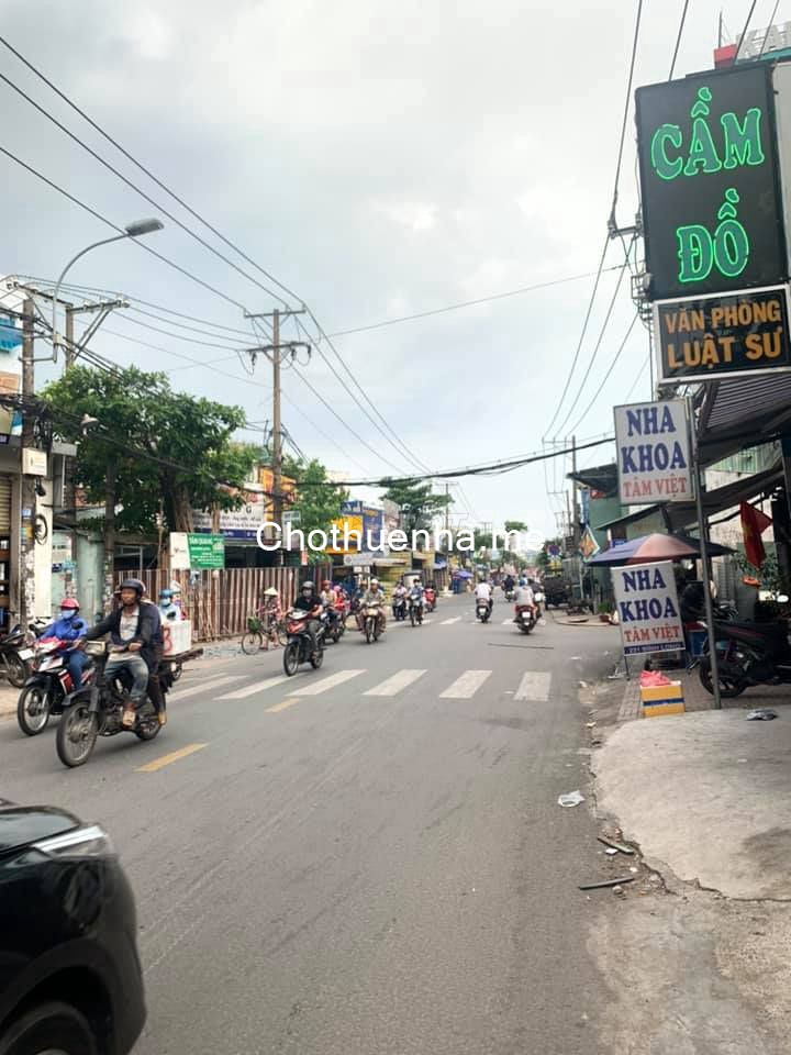 Có nhà nguyên căn rộng 96m2, đúc kiên cố, giá 16 triệu/tháng, mt 266 Bình Long, Tân Phú