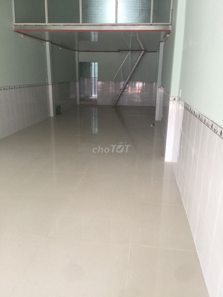 Đường nội bộ D12 Tây Thạnh có nhà nguyên căn cần cho thuê giá 12 triệu/tháng, dtsd 100m2