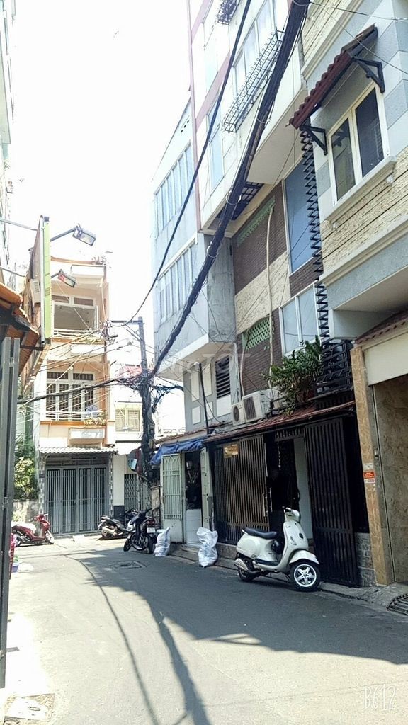 Trống nhà Cô Bắc, Phú Nhuận cần cho thuê dtsd 64m2, giá 23 triệu/tháng, bao rộng
