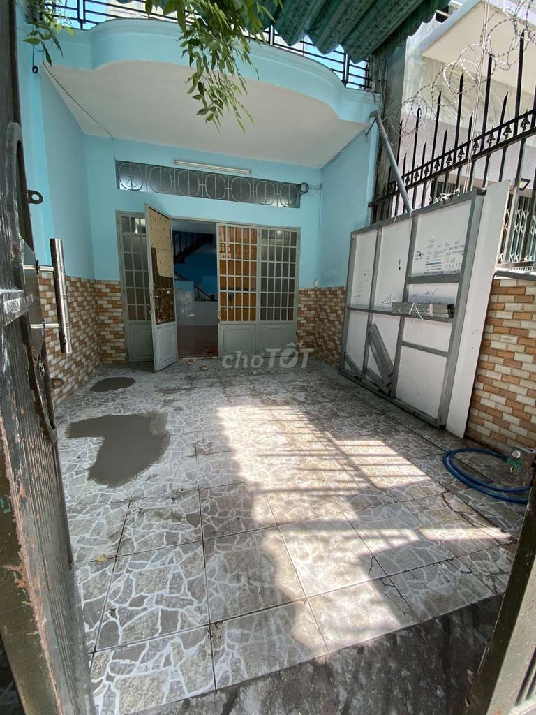 Trống nhà hẻm 16/28 Nguyễn Hữu Dật, Tân Phú, cần cho thuê giá 11 triệu/tháng, dt 80m2