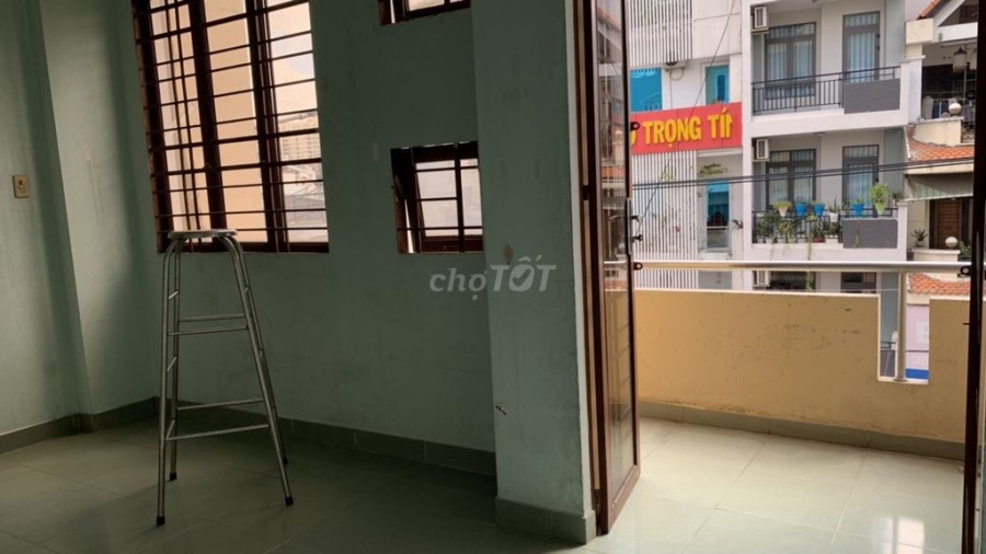 Cho thuê nguyên căn hẻm 205 Hoàng Hoa Thám, dtsd 60m2, giá 6 triệu/tháng