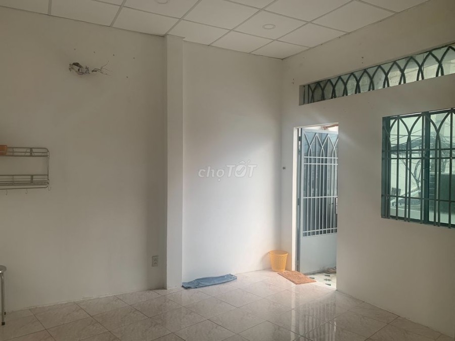 Cho thuê nhà mt 264A Nguyễn Thượng Hiền, giá 11 triệu/tháng, dtsd 20m2, tiện kinh doanh