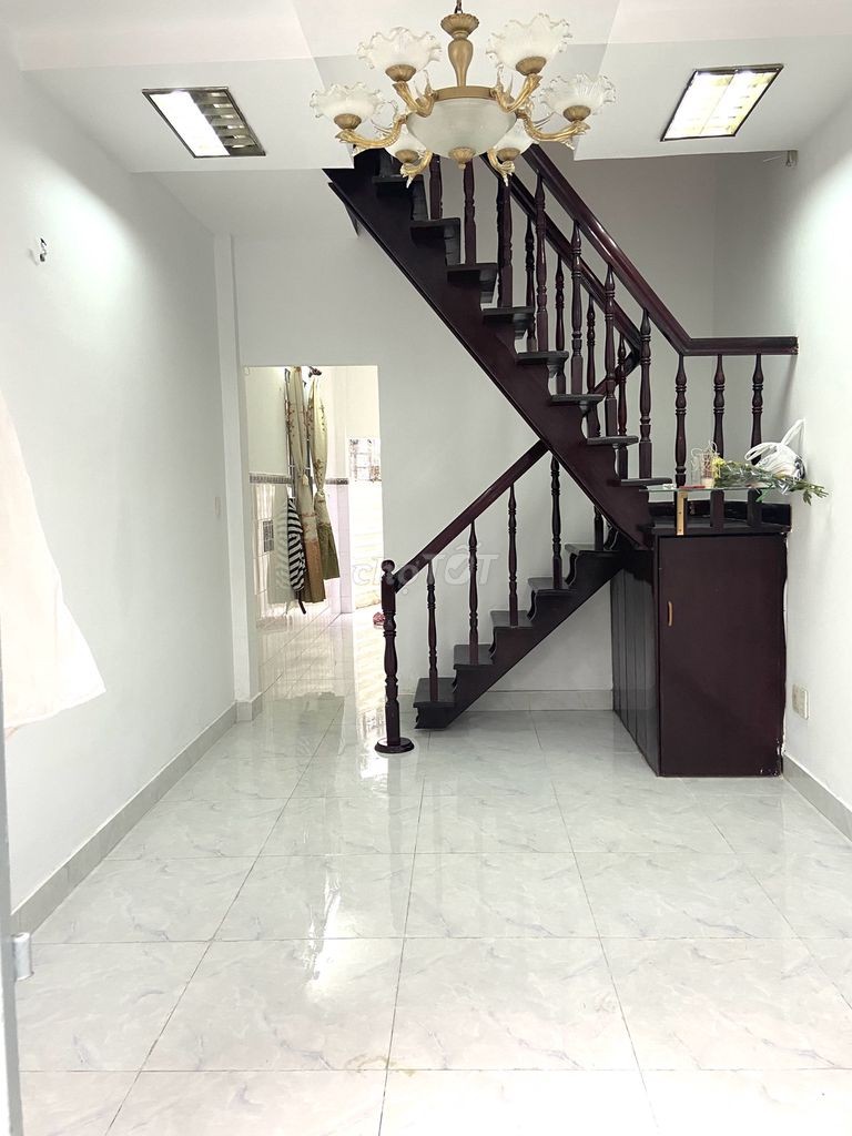 Cho thuê nhà Nguyên Căn Nơ Trang Long giá rẻ 8,5tr/tháng