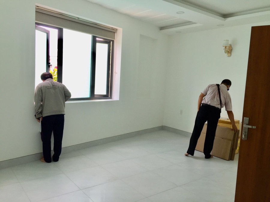 Mặt tiền Phạm Văn Đồng có thang máy, đúc 5 tầng kiên cố, thuận tiện kinh doanh