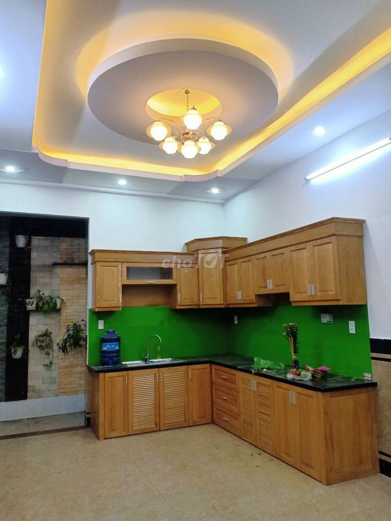 Có nhà mặt tiền Phạm Văn Chiêu, Gò Vấp cần cho thuê giá 30 triệu/tháng, dtsd 92m2