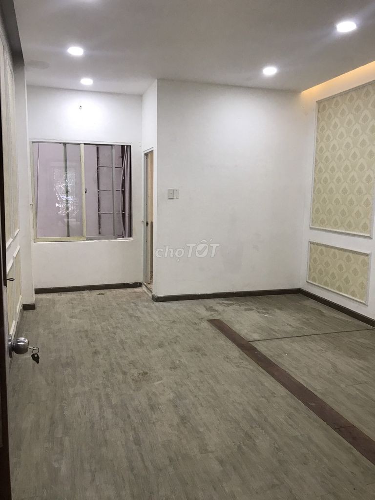 Mình cần cho thuê nhà Bình Thạnh rộng 85m2, 3 tầng đúc, giá 21 triệu/tháng, lh