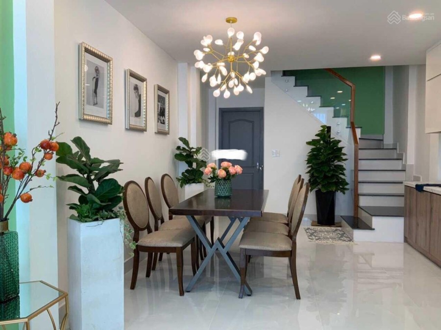 Nhà HXH Nơ Trang Long 4x25, trệt, lầu, 3PN, 4WC