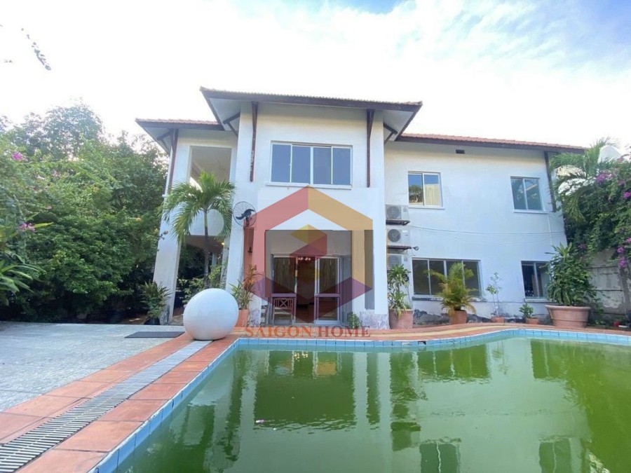 Cho thuê villa Trần Não hồ bơi ,sân vườn giá thuê ưu đãi chỉ 3000$/tháng