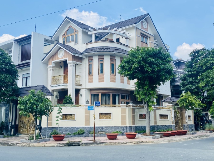 Cho thuê biệt thự hiện đại khu An Phú - Diện tích 8x20m - Giá thuê 45 triệu/tháng