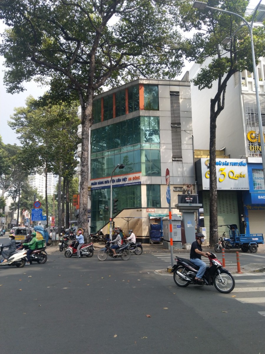 Cho thuê nhà đường Nguyễn Thị Minh Khai Quận 3 giá 120 triệu/tháng