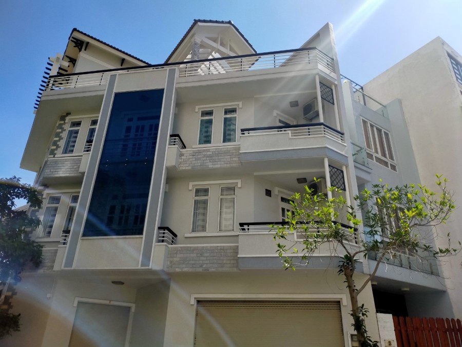 Cho thuê villa căn góc 2MT Trần Lựu, diện tích sử dụng 8x20m có gara khu dân cư