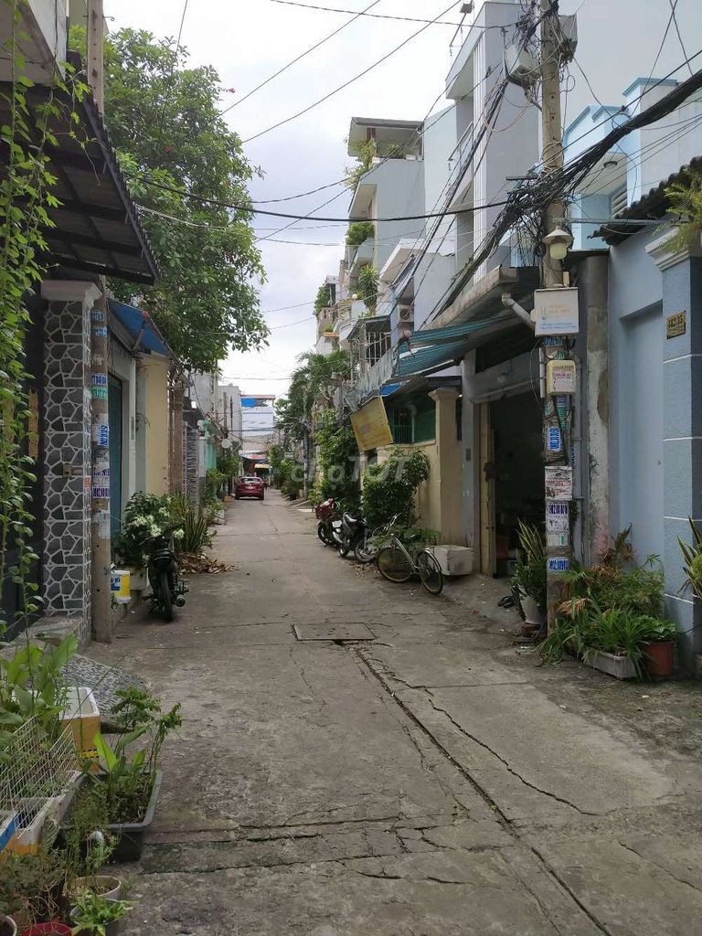 Có nhà hẻm Thoại Ngọc Hầu, Quận Tân Phú cần cho thuê giá 8 triệu/tháng, dtsd 64m2
