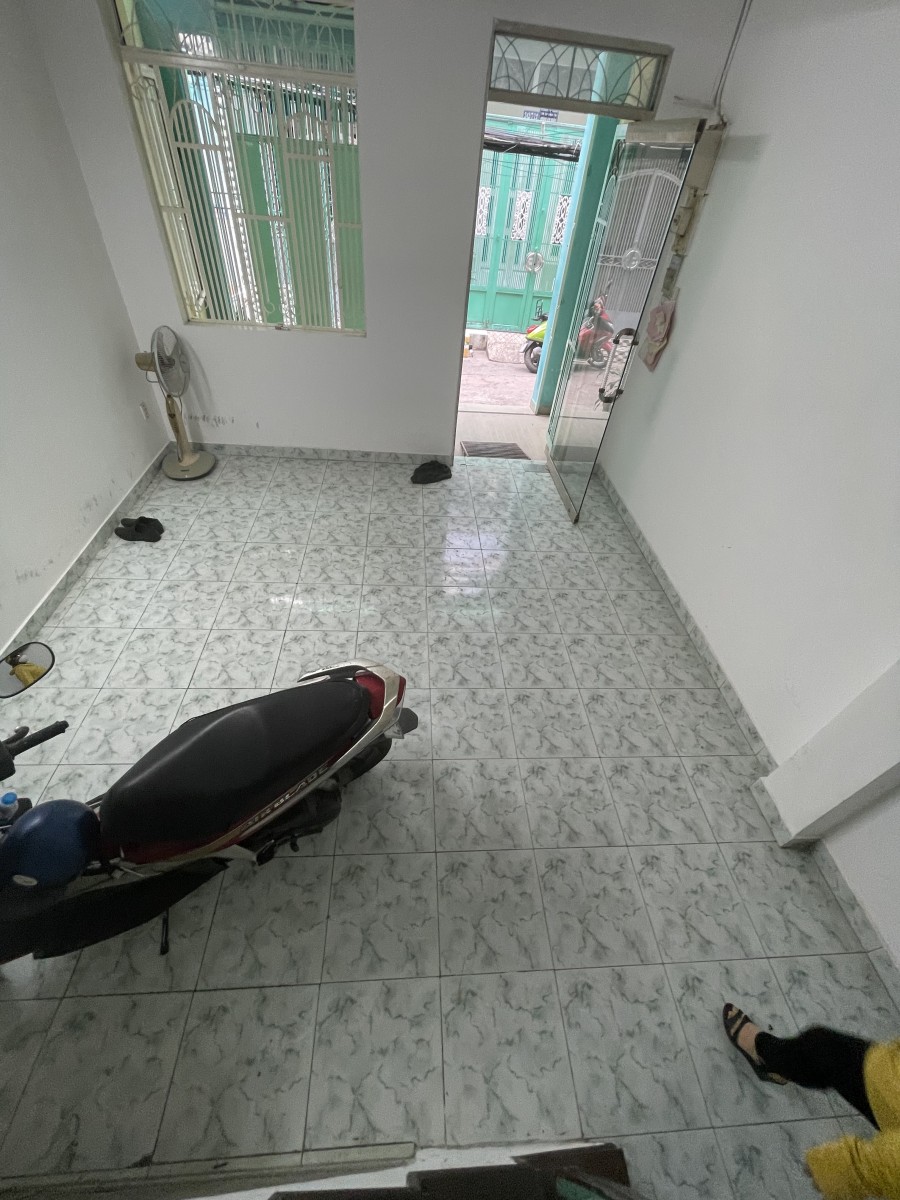 Nhà cho thuê hạ giá sát sàn Hẻm 3.5m Nguyễn Thiện Thuật F3 Q3