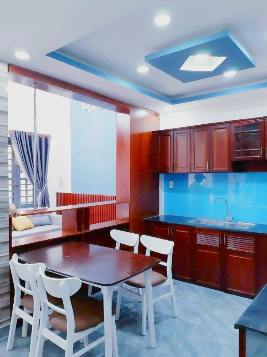 Nhà mới Full nội thất cơ bản 4pn chỉ 10 triệu/tháng, đường Phan Huy Ích phường 12