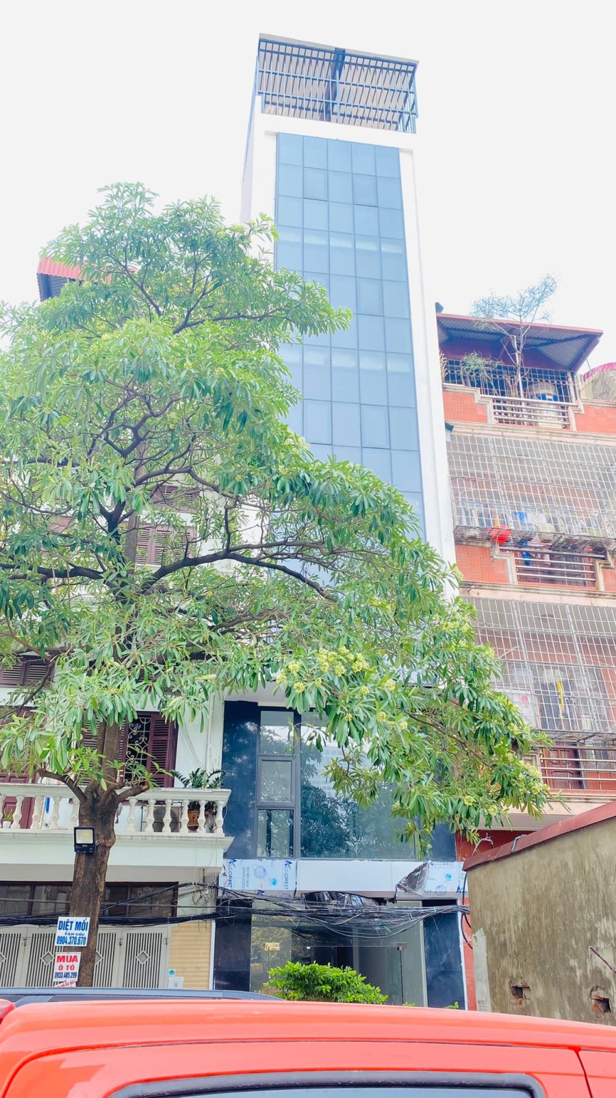 Cần cho thuê nhà ngõ 168 Nguyễn Xiển, Quận Thanh Xuân, diện tích 80m2, 8 tầng thang máy. 30tr/