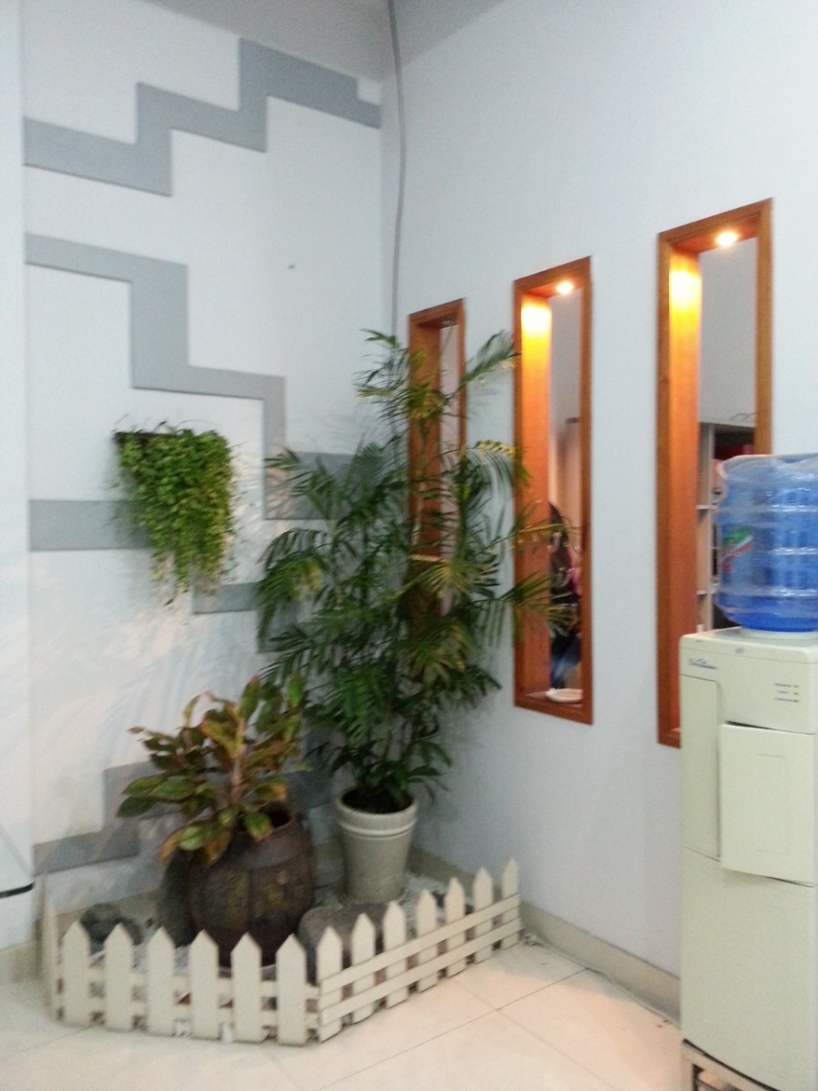 Cho thuê nhà HXT 8x18m trệt 2 lầu sân thượng, gara xe khu an ninh ngay trung tâm quận Phú Nhuận