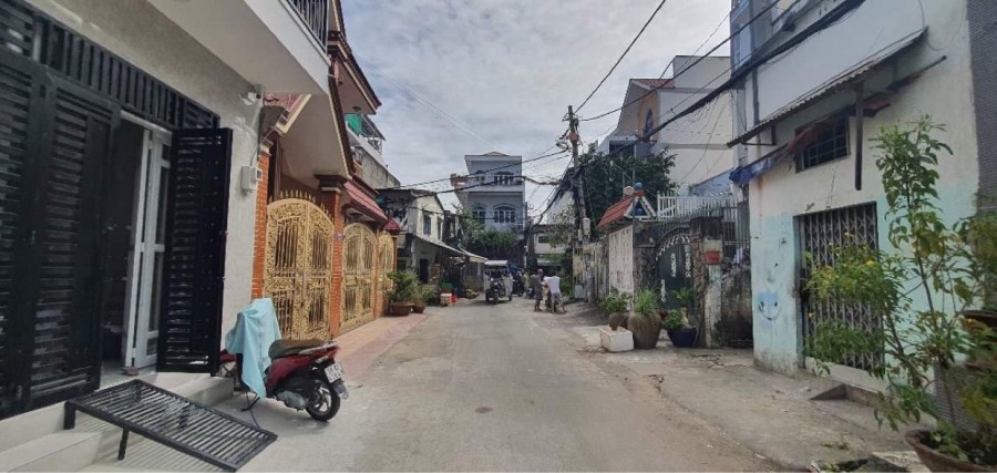 Cho thuê nguyên căn nhà trệt 1 lầu 4x9 khu dân cư an ninh gần Aeon Bình Tân