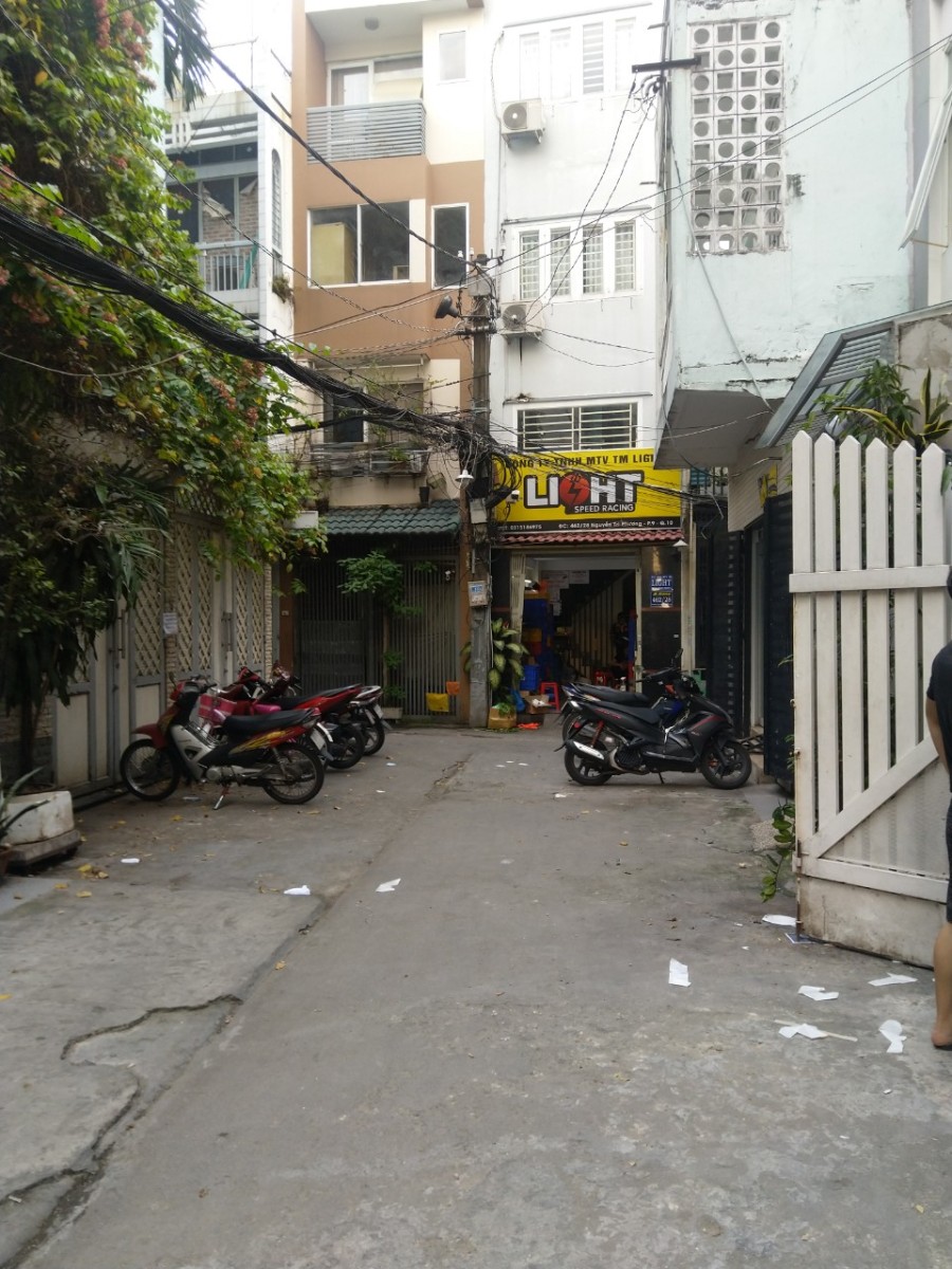 Cho thuê nhà nguyên căn hẻm xe hơi 8m Nguyễn Tri Phương Quận 10 3 tầng đúc