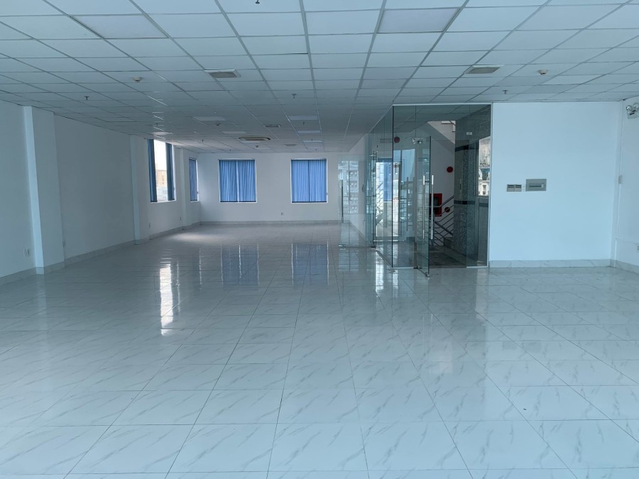 Cho thuê tòa nhà văn phòng 8 tầng An Phú Quận 2 giá cho thuê 180 triệu/tháng