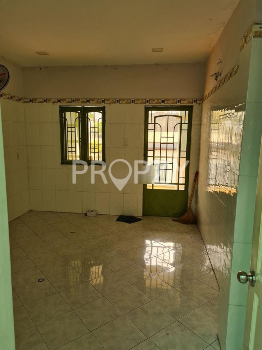 Nhà hẻm xe hơi Lạc Long Quân, trệt lửng 2 lầu 3pn 2wc, diện tích 110m2, giá 10.5 triệu