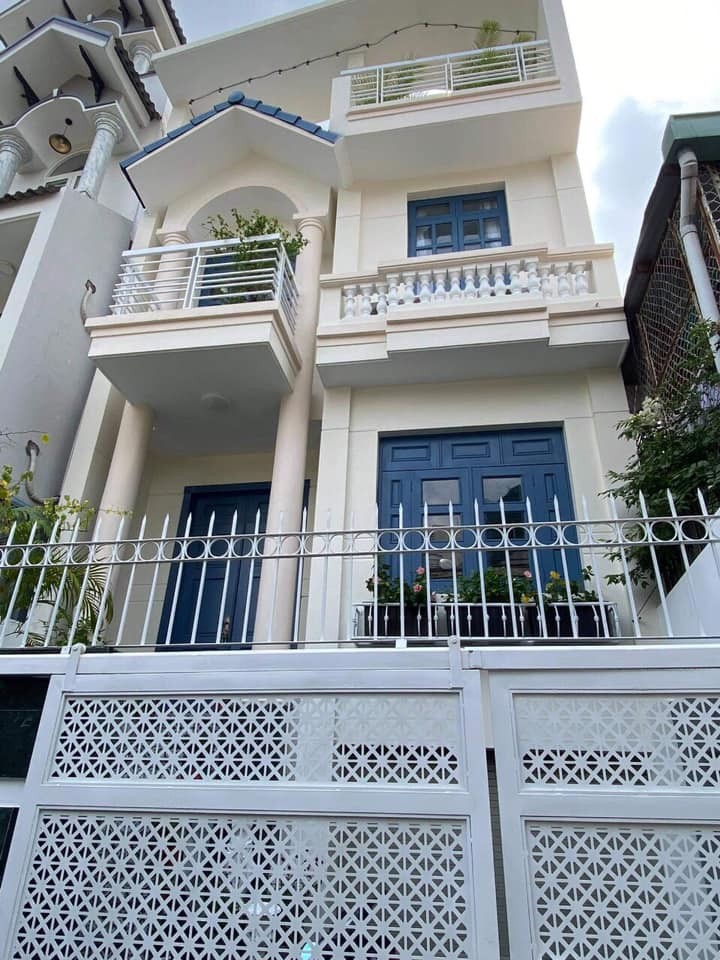 Cho thuê villa mini Thảo Điền 6x20m gara trệt 2 lầu 4PN full nội thất