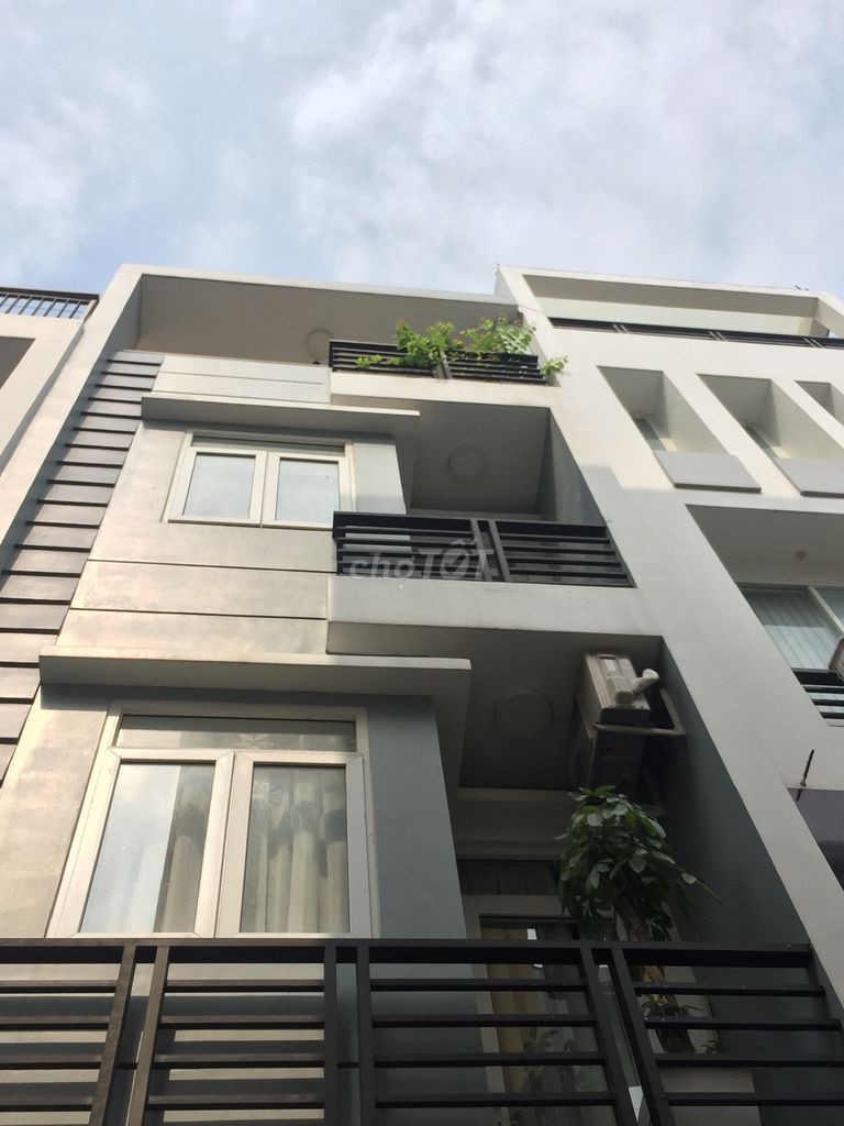 Mình cho thuê nhà làm CHDV giá cho thuê 21 triệu/tháng, dtsd 52m2, hẻm 235/9 Nguyễn Xí