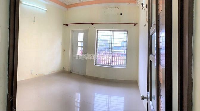Cho thuê nhà rộng Phạm Phú Thứ, Quận 6 dtsd 49m2, 4 tầng, giá 17 triệu/tháng
