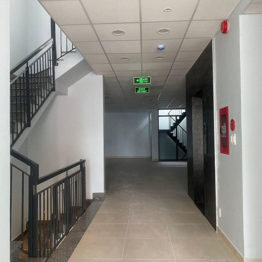 Cho thuê tòa VP Trần Não Hầm 6 lầu thang máy, có sẵn hệ thống phòng cháy chữa cháy