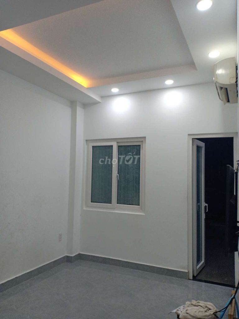 Cần cho thuê nhà rộng 52m2, 1 trệt, 1 lầu đúc, giá 7.5 triệu/tháng, hẻm 40/27 Miếu Gò Xoài, Bình Tân