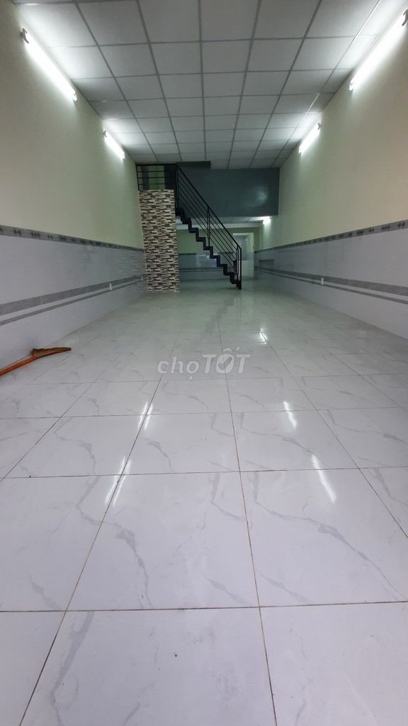 Chủ cho thuê nhanh nguyên căn Gò Vấp, dtsd 90m2, 2 tầng, giá 15 triệu/tháng, lh 0972314627