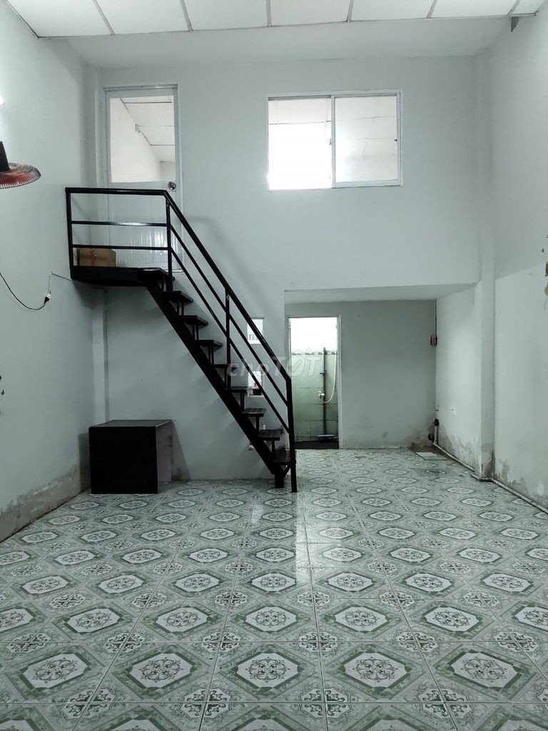 Hẻm lớn an ninh dtsd 30m2, giá 4.5 triệu/tháng, có gác rộng đường Tây Thạnh, Tân Phú