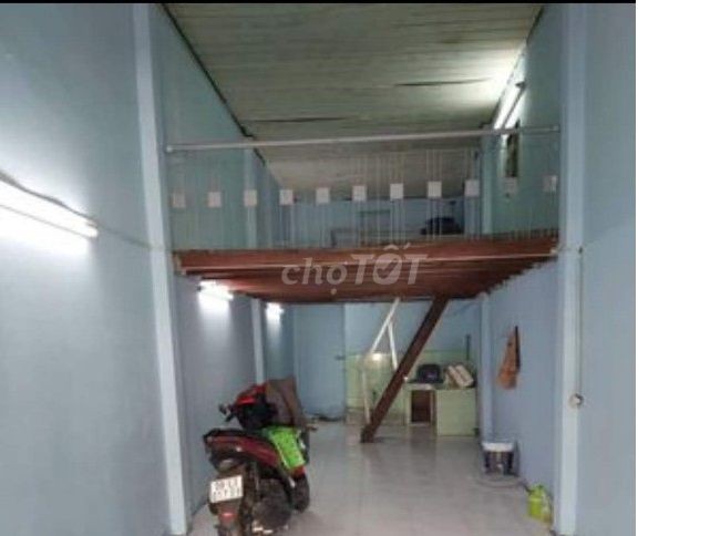 Trịnh Quang Nhị, Quận 8 có nhà vừa sơn mới cần cho thuê giá 3.8 triệu/tháng, dt 70m2