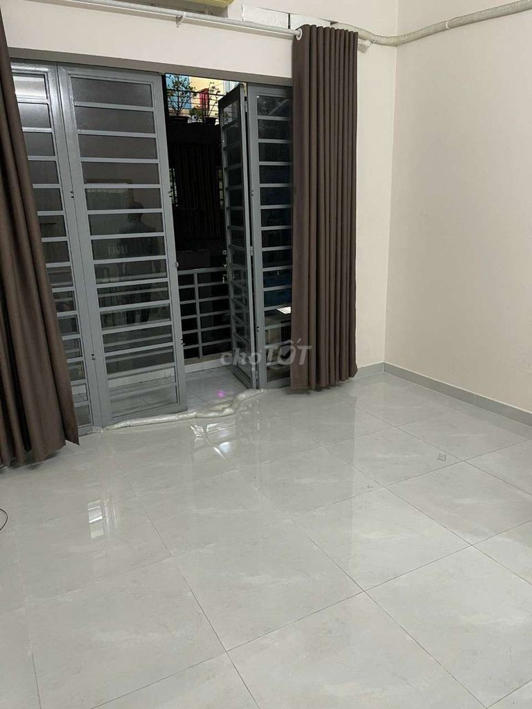 Nhà đang kinh doanh CHDV cần cho thuê giá 16.8 triệu/tháng, dtsd 100m2, Bình Long Quận Tân Phú