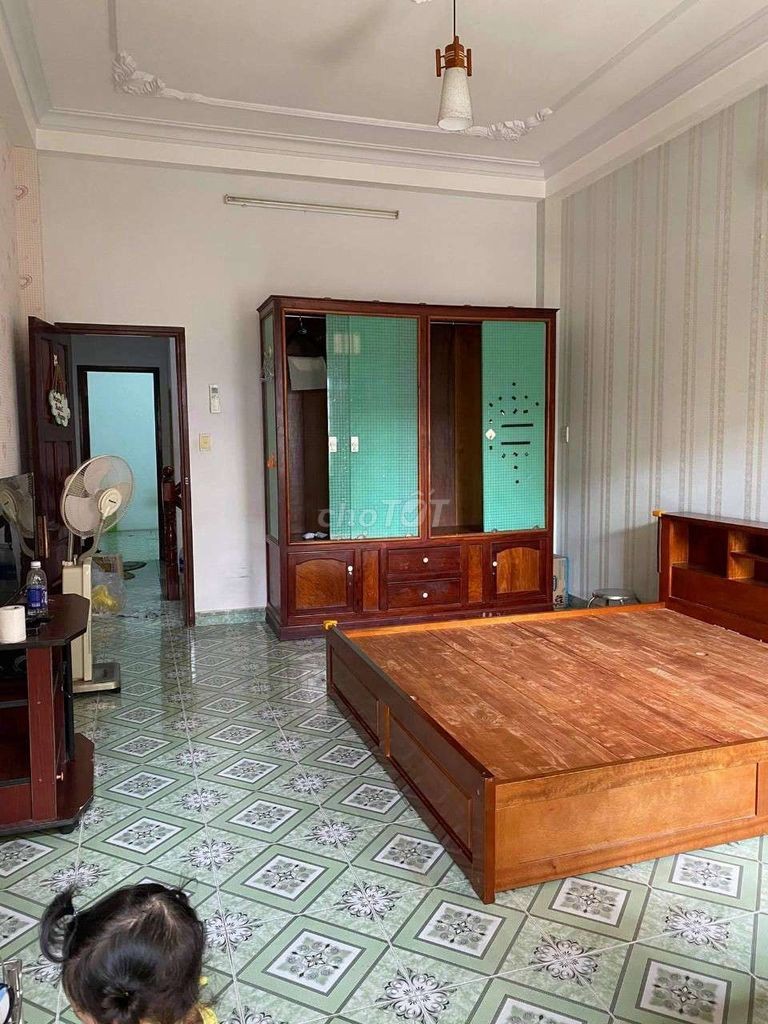 Cần cho thuê nhà chính chủ 1 trệt, 2 lầu còn mới giá 10 triệu/tháng, hẻm Nguyễn Thư Giãn, Gò Vấp